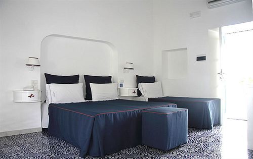 Hotel La Terrazza Panarea Exterior foto