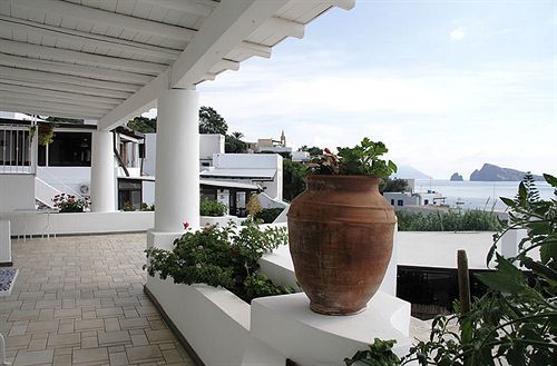Hotel La Terrazza Panarea Exterior foto
